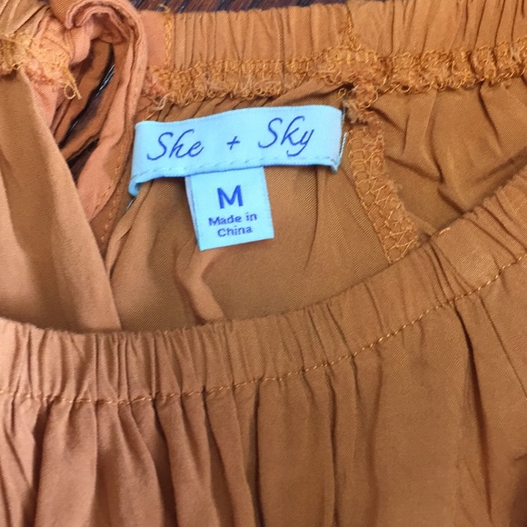 🥳Women’s romper!! - Picture 3 of 4